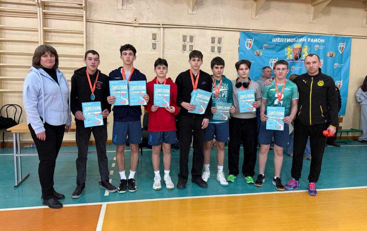 Перемога на районному етапі змагань з волейболу серед юнаків та дівчат Пліч-о-пліч Всеукраїнські шкільні ліги